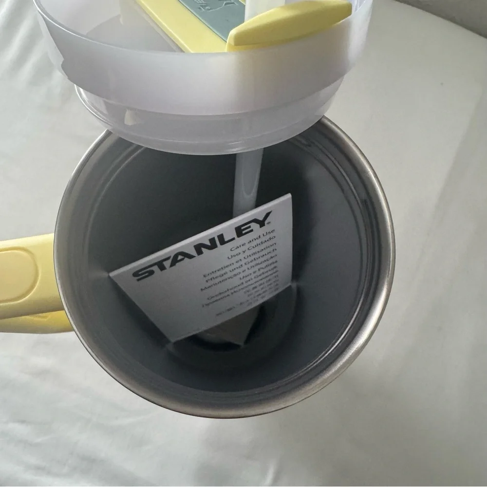 Stanley The FlowState Quencher H2.0 Pomelo Tumbler Lemonade Sunshine New Pastel - Picture 5 of 5